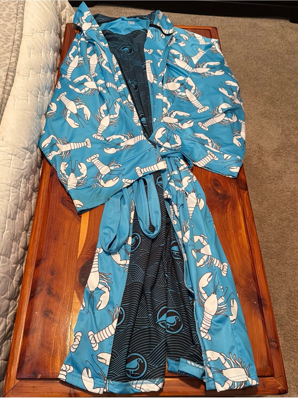 Plover Robes Hooded Langosta Blanca Lobsters Cover Up Unisex Anywhere Robe